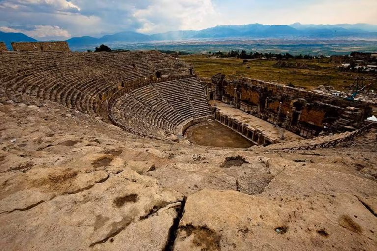 Kusadasi to Pamukkale Distance